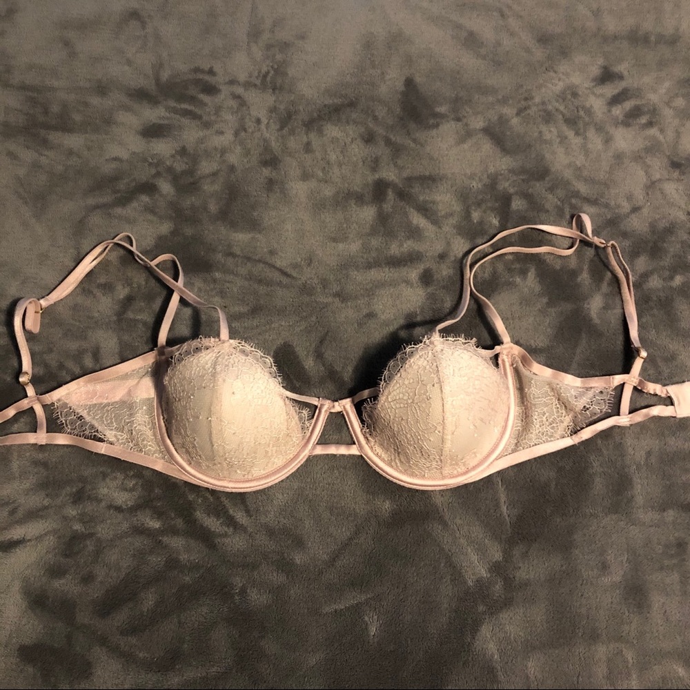 VS Caged light pink bralette 32D